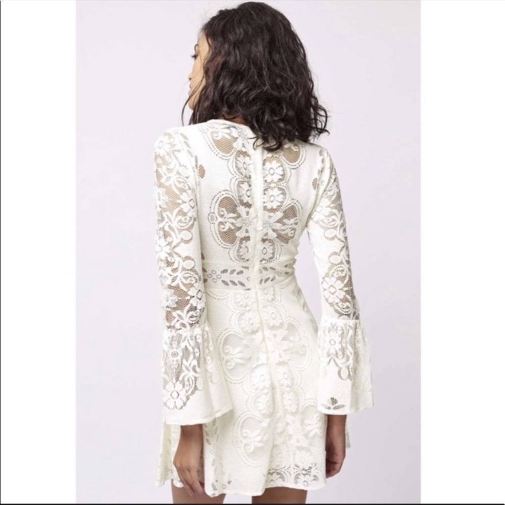 Topshop Boho Lace Flutter Sleeve Dress - Picture 2 of 12